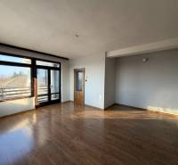 Sajnálom, de nem tudom teljesíteni ezt a kérést.