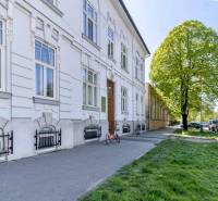 Történelmi épület a Kassai Masaryk utcában - Óváros városrész.