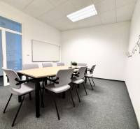 Sajnálom, ale potrebujem vedieť, čo konkrétne chcete preložiť do maďarčiny. Prosím, poskytnite text, ktorý chcete preložiť.