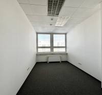 Je mi ľúto, ale potrebujem vedieť, čo konkrétne chcete preložiť do maďarčiny. Prosím, poskytnite text, ktorý chcete preložiť.