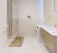 Fürdőszoba mosógéppel, zuhanyzóval, mosdóval és tükörrel egy egyszobás lakásban, márvány részletekkel.