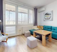 Jasovska-10-2i-byt-Living-Room.jpg