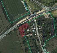 Kataszteri térkép a mezőgazdasági és erdészeti hasznosításra kijelölt területekkel Dvorníky-Včeláryban.