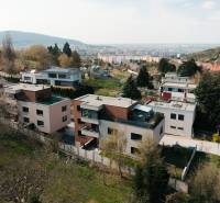 Családi házak Pozsony zöldövezetében - Lamač, Cesta na Klanec utca.