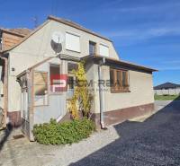 Családi ház a Horvát utcában, Szlovák Grobban, alkalmas lakóteleknek.