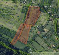 Légi felvétel a telkekről - lakóhely Krupina városában a parcellák megjelölésével.