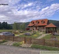 Rusztikus ház pavilonnal és autóval a telken, lakhatásra Felsőtisztfaluban.