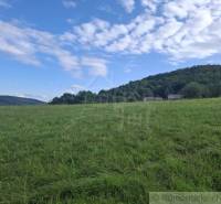 Zöldövezet és dombok Felsőtiszafüreden, ideális telkek - lakóhely természeti környezettel.