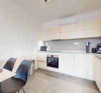 Petržalka - 2i novostavba s parkovaním a balkonom  (2).jpg