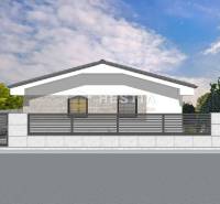 Bungaló kerítéssel, kerttel és zöld gyeppel, Családi ház.