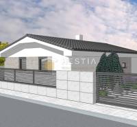 Családi ház ferde tetővel, elegáns kerítéssel, zölddel körülvéve és járdával.