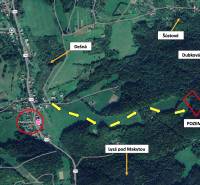 Lysá pod Makytou mezőgazdasági és erdészeti területeinek légi felvétele, térképi pontokkal jelölve.