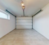 Predaj 4izbovej modernej novostaby RD s tep. čerpadlom garážou a veľkým pozemkom v Dunajskej Strede
