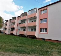 Többlakásos épület erkélyekkel a Záborského utcában, Martinban.