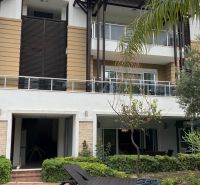 Nyaraló apartman Kumköyben, SIDE terasszal és pálmafás kertkapcsolattal.