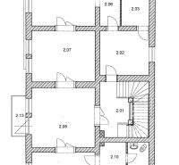 Irodai alaprajz különböző helyiségekkel, beleértve a szociális létesítményt.
