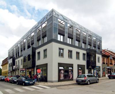 Kiadó Üzlethelység, Trnava, Szlovákia