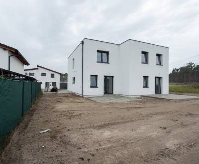 Családi ház, Alej Martina Benku, eladó, Malacky, Szlovákia