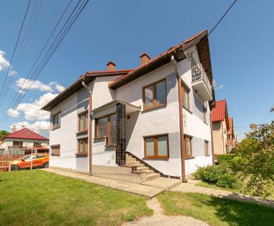 LM/Ondrášová-3 szintes családi ház nagy kerttel Tatralandia közelében