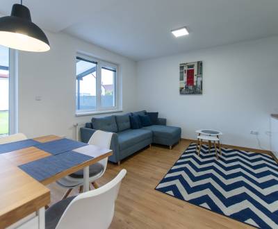 Kiadó 2 szobás lakás, 2 szobás lakás, Krátka, Trnava, Szlovákia