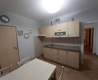 Eladó 3 szobás lakás, 3 szobás lakás, Levice, Szlovákia