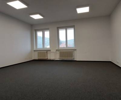 Kiadó Irodahelység, Irodahelység, Kubranská, Trenčín, Szlovákia