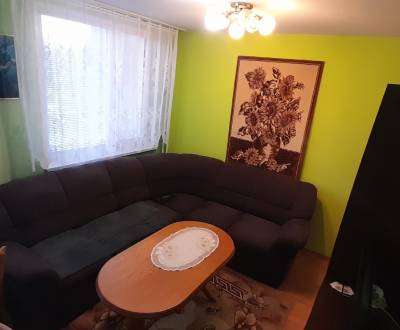 Predaj 2 izbového bytu v meste Snina --PREDANÉ !
