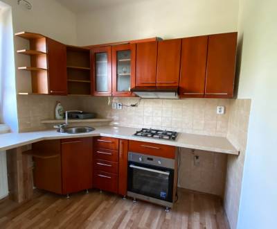 Eladó 3 szobás lakás, 3 szobás lakás, Nám. osloboditeľov, Michalovce, 