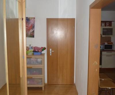 Eladó 2 szobás lakás, 2 szobás lakás, Geologická, Bratislava - Podunaj