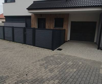 Kiadó Családi ház, Családi ház, Nové Zámky, Szlovákia