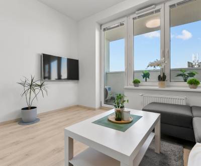 BA/PETRŽALKA-Teljesen bútorozott 2 szobás lakás eladó új épületben