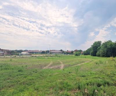 Pozemok na výstavbu RD, tichá lokalita, Podháj, Hviezdoslavov