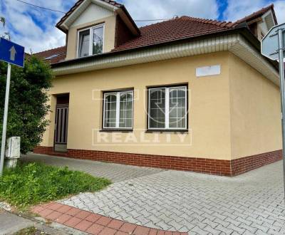 Eladó 2 szobás lakás, Hlohovec, Szlovákia