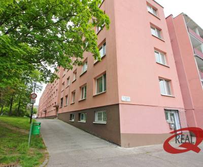 Eladó 3 szobás lakás, 3 szobás lakás, Púpavová, Bratislava - Karlova V