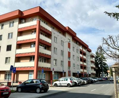Kiadó 1 szobás lakás, 1 szobás lakás, Bakossova, Banská Bystrica, Szlo