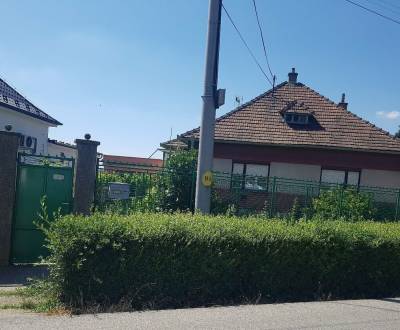 Eladó Családi ház, Családi ház, Topoľnica, Galanta, Szlovákia