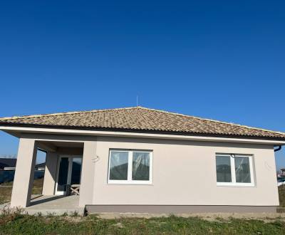 Eladó Családi ház, Családi ház, Jedľová, Senec, Szlovákia