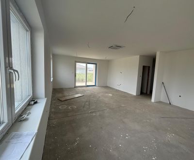 Eladó Családi ház, Családi ház, Jedľová, Senec, Szlovákia