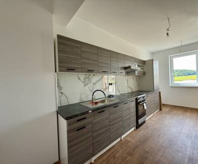 Eladó 2 szobás lakás, 2 szobás lakás, Hlohovec, Szlovákia