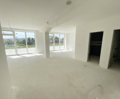 Eladó 3 szobás lakás, 3 szobás lakás, Zlatobanská, Prešov, Szlovákia