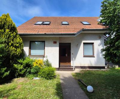 Eladó Családi ház, Családi ház, Kamenná, Piešťany, Szlovákia