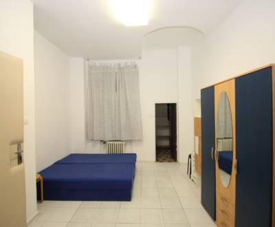 Kiadó 1 szobás lakás, 1 szobás lakás, Gorkého, Bratislava - Staré Mest