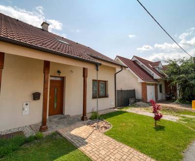 Eladó Családi ház, Családi ház, Zákostolská, Piešťany, Szlovákia