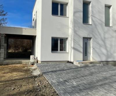 Eladó Családi ház, Családi ház, Michalovce, Szlovákia