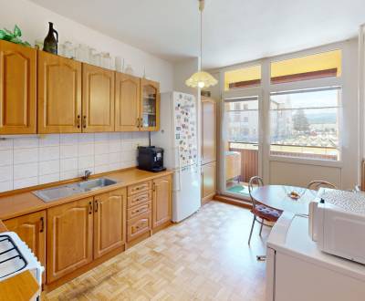 Eladó 3 szobás lakás, 3 szobás lakás, Hutnícka, Spišská Nová Ves, Szlo