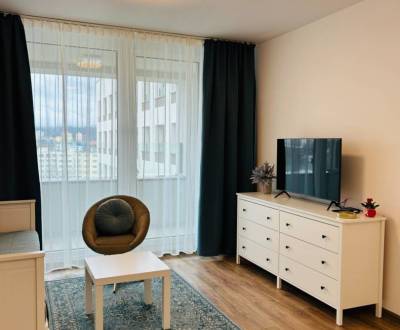 Kiadó 1 szobás lakás, 1 szobás lakás, Karpatská, Poprad, Szlovákia