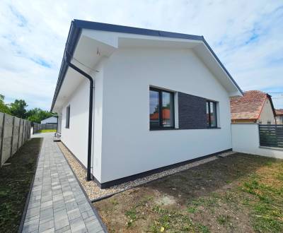 Eladó Családi ház, Családi ház, Mičurínska, Dunajská Streda, Szlovákia