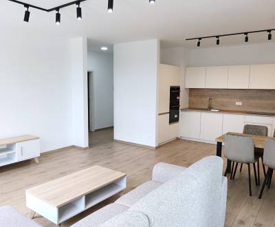 Kiadó 2 szobás lakás, 2 szobás lakás, Karpatská, Poprad, Szlovákia