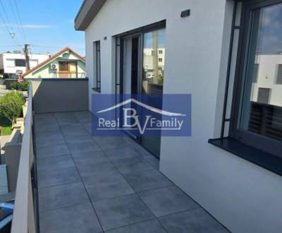 Kiadó 3 szobás lakás, 3 szobás lakás, Anízová, Bratislava - Vrakuňa, S