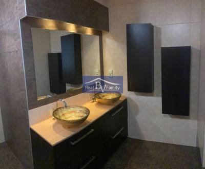 Kiadó 2 szobás lakás, 2 szobás lakás, Pluhová, Bratislava - Nové Mesto